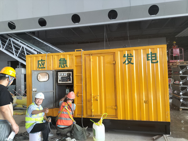 南海怎样判断空气滤清器是否需要更换？
